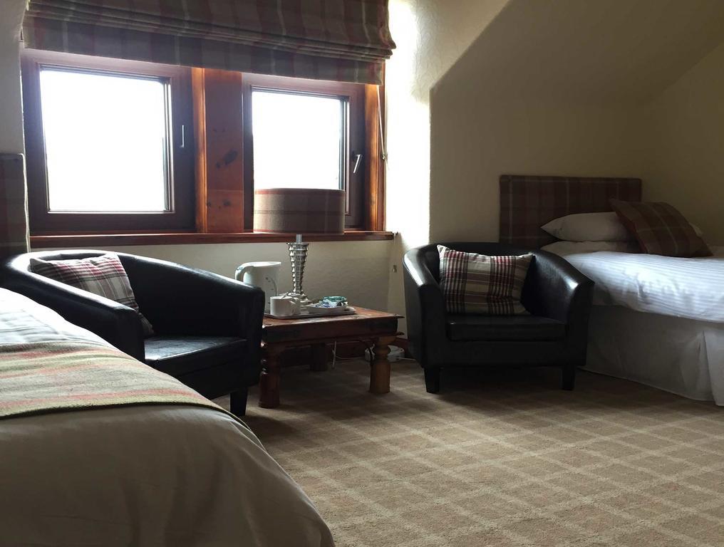 Garfield Guesthouse Дингуолл Экстерьер фото
